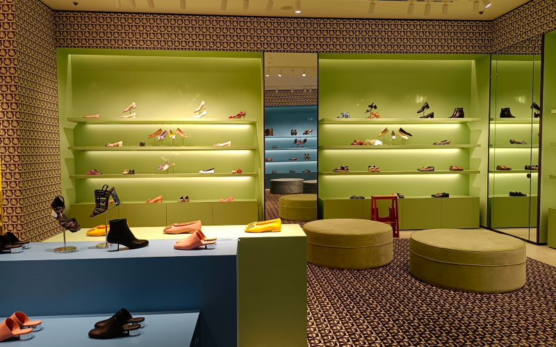 Small Quantity Retail Lighting Solution Guide