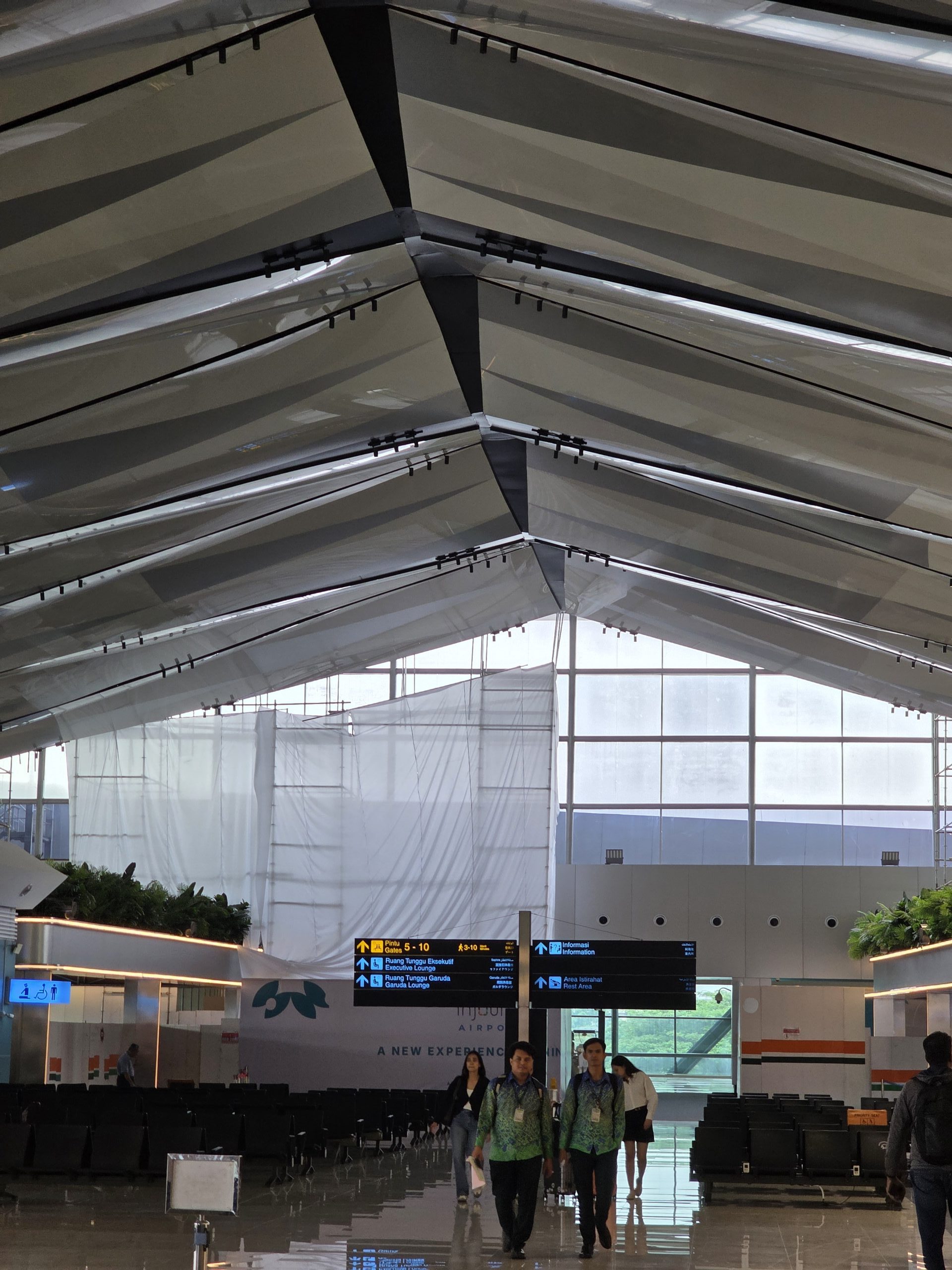 Jakarta airport terminal lighting project with LED track lights