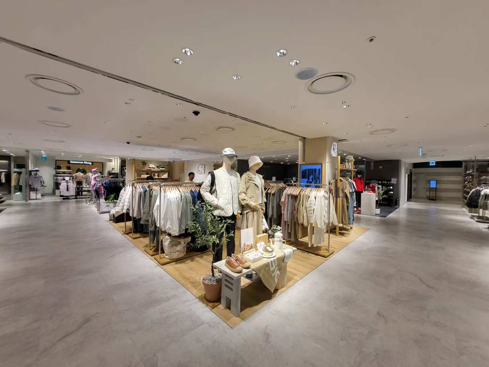 clothing retail store lighting with recessed LED downlights