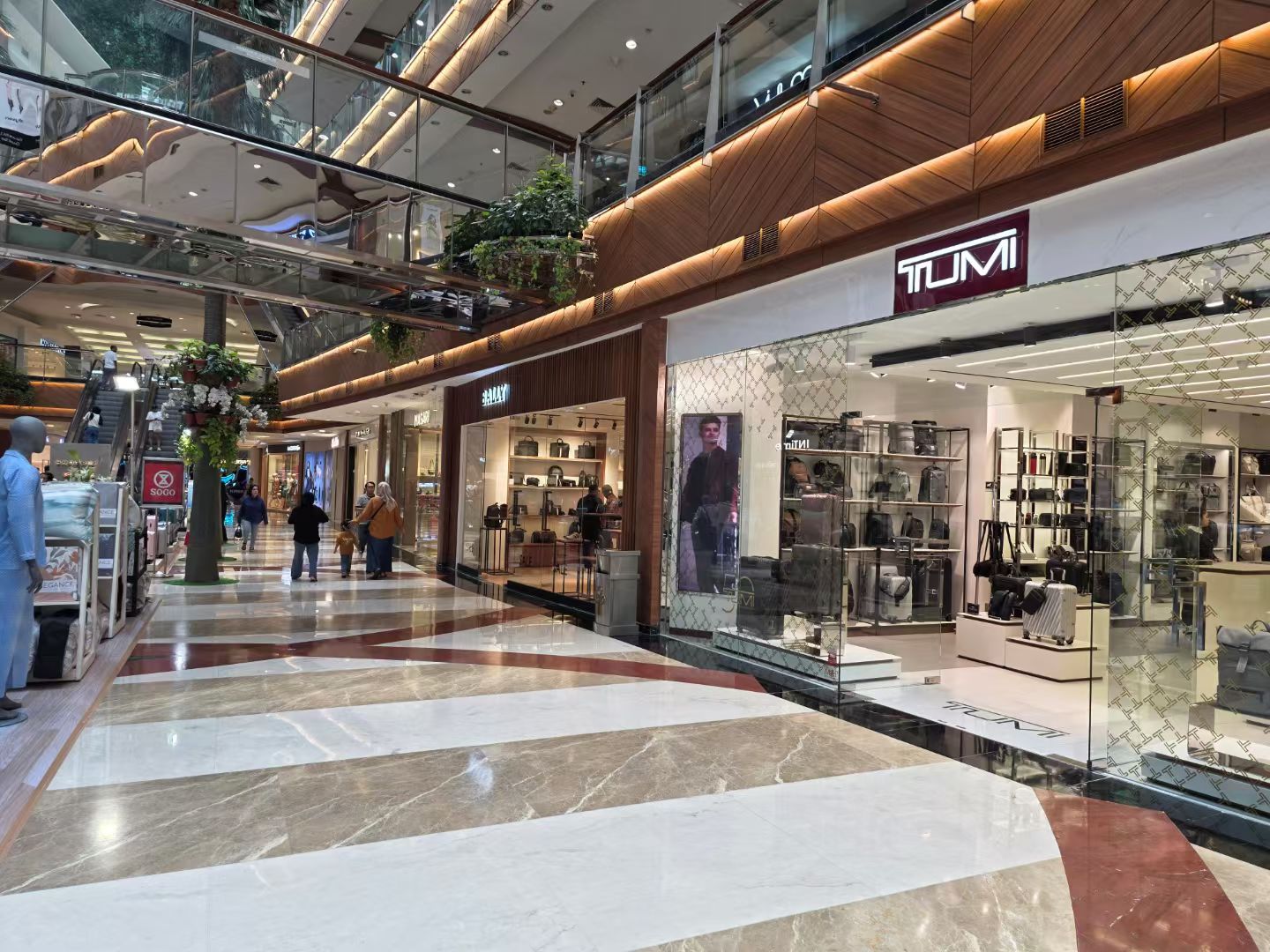 TUMI luxury retail store lighting design in Indonesia shopping mall