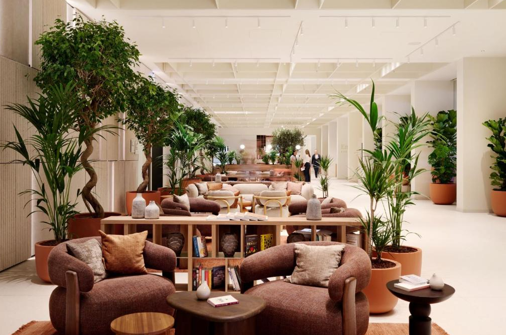 commercial recessed downlight in luxury hotel hospitality lighting environment